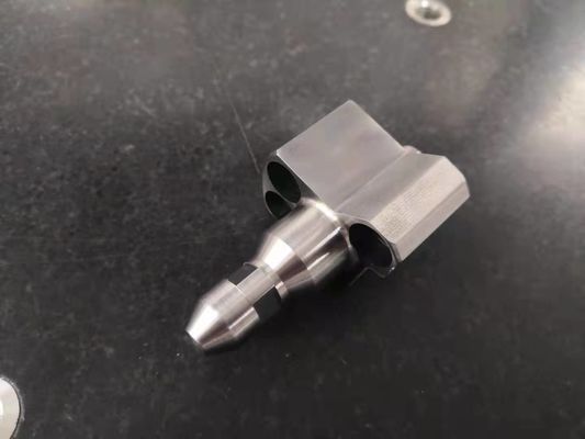 Concentricity 0.005mm θερμικής επεξεργασίας HRC60 Ra0.6 επεξεργασμένα στη μηχανή ακρίβεια μέρη