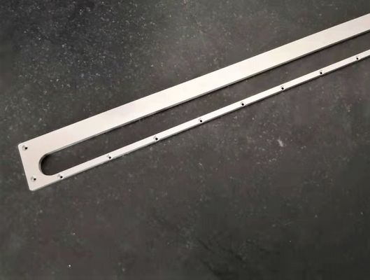CNC επεξεργασμένα στη μηχανή ακρίβεια μέρη που γλιστρούν καθοδηγημένη τη ράγα τροχιά 3 4 μέρη συνδέσμων άξονα