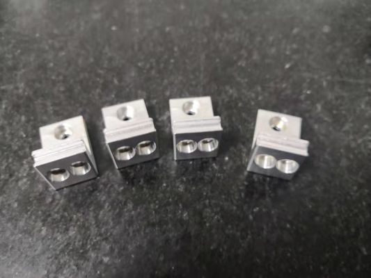 CNC υψηλής ακρίβειας μηχανικό κράμα αλουμινίου δομών υλικού επίπλων μερών άλεσης