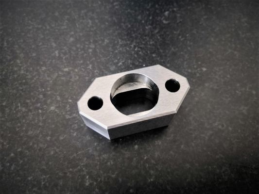 Μέρη ακρίβειας ανοξείδωτου Ra0.8 SKD11 Cnc 0.01mm ανοχή